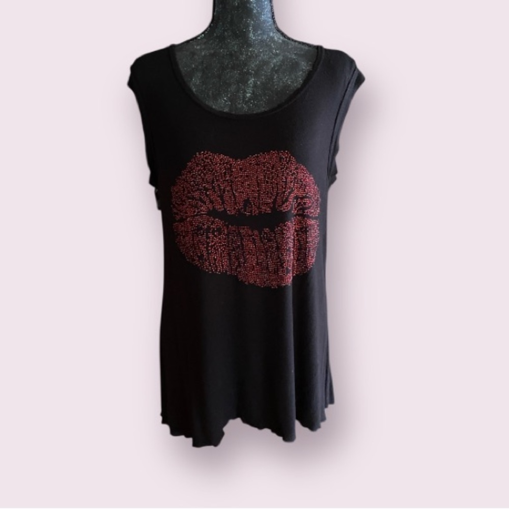 Vintage Y2K Vanilla Sugar Black Muscle Tee with Red Rhinestone Lips